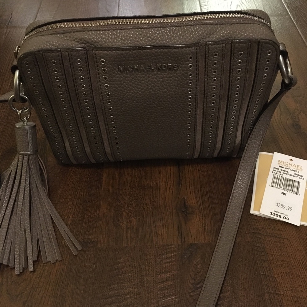 Michael Kors mini grommets Lg EW crossbody